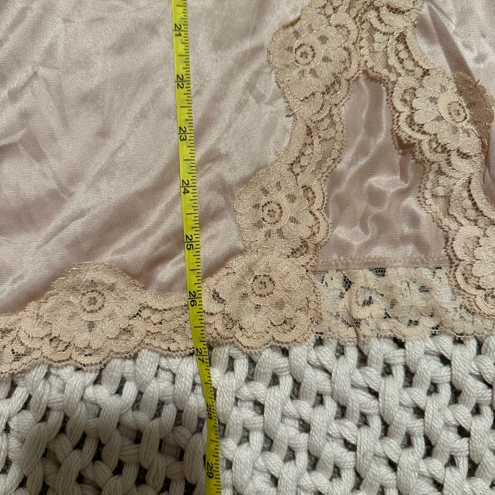 Vintage Gold Lace Trim Slip Skirt - Picture 4 of 4